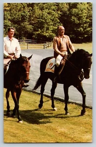 Postal del presidente Ronald Reagan con el presidente de México José López Portillo - Imagen 1 de 2