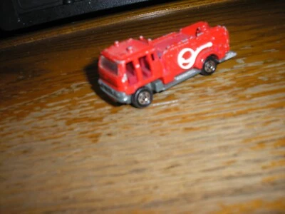 Bonita Tomica No. 1975 Vintage Camión de Bomberos 3 1/110 Squrt Rojo ENVÍO GRATUITO Foto 1 de 4