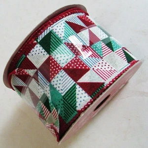 Celebrate Wired Christmas Ribbon 2-1/2" W x 20 Feet Quilted Pattern Xmas Colors - Picture 1 of 4