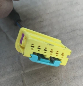 Porsche Cayenne 4.5S (2005) Passenger Side (LH) Footwell Connectors + Wiring - Picture 1 of 6