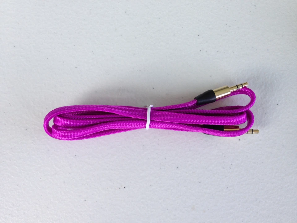 CABLE AUXILIAR TRENZA PLANA 3 PIES PARA IPHONE 6 PLUS 4S 5 5S IPOD MP3 AMPLIFICADOR DE AUDIO ESTÉREO Foto 1 de 1