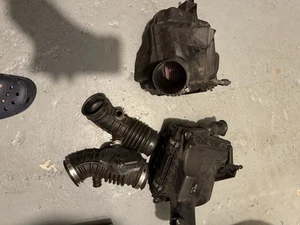 2010 INFINITI G37 sedan IPL EDITION VQ37 OEM RH ENGINE AIR INTAKE SYSTEM #7142 - Picture 1 of 1