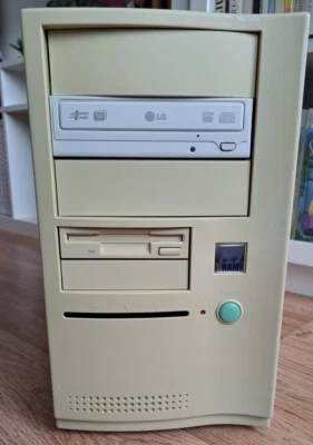 Vintage retro gaming computer - PC Intel Pentium III 500MHz  MHz, 96 MB RAM - Bild 1 von 4