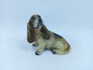Basset Hound Figurine Hand Painted Statue - Picture 1 of 4