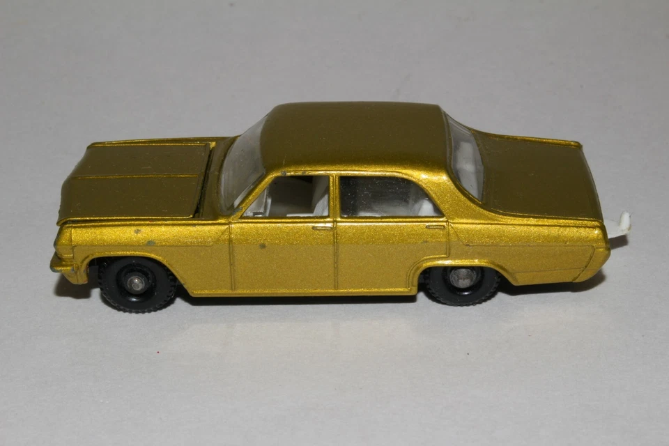 MATCHBOX LESNEY NO36C OPELDIPLOMAT, ЗОЛОТОЙ, ХРОМИРОВАННЫЙ ДВИГАТЕЛЬ, ИЗЯЩНЫЙ, ОРИГИНАЛЬНЫЙ - Изображение 1 из 4