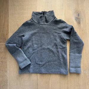 Club Monaco Gray Wool Turtleneck / Mockneck Sweater Faux Leather Zip - Size XS - Picture 1 of 6