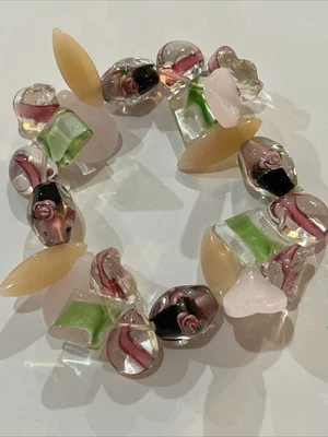 Pulsera de cuentas de vidrio floral verde rosa 7,8 elástica Foto 1 de 4