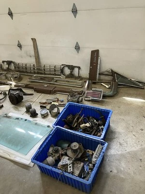 1965 Oldsmobile 98 PEÇAS Farol Grelha Cromada Farol Moldura Balde Surround - Imagem 1 de 4