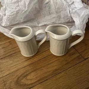 Gothic USA by Homer Laughlin Porcelain Creamers- White Arches - 3 oz Each - Picture 1 of 5