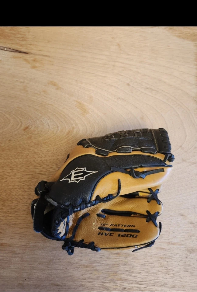 Easton Havoc HVC 1200 12"  Baseball/Softball Glove RHT Right Hand Throw - Image 1 of 4