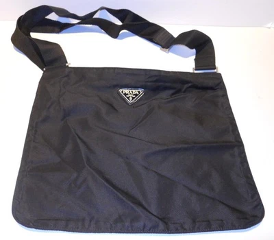 BOLSO BANDOLERA PRADA VINTAGE NEGRO NYLON/TESSUTO LOGOTIPO TRIANGULAR CREMALLERA SUPERIOR FLACO! Foto 1 de 4