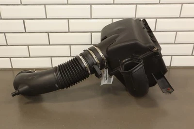 Pontiac GTO 2005-2006 6,0 L V8 (LS2) limpiador de admisión de aire caja y tapa MAF Foto 1 de 4