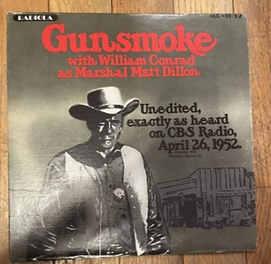 Gunsmoke / The Roy Rogers Show - 1974 - Radiola MR-1032 Vinyl LP EX - Picture 1 of 4