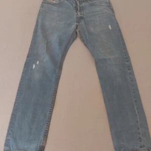 Diesel Braddom Jeans Mens 32 x 32 Regular Slim Denim Button Fly 0811K  Med Wash - Picture 1 of 13