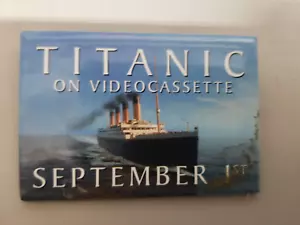 Titanic Promo Pin aus Video Cassette Release - Bild 1 von 2