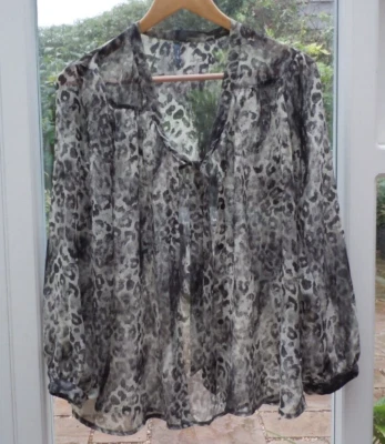 Evie blouse size 12 Tie neck button up black and grey — 第 1/4 张图片