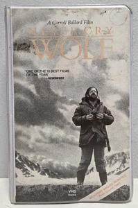 Never Cry Wolf- Walt Disney Home Video (VHS, 1984) Clamshell Case - Picture 1 of 5