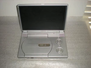 Audiovox D2016 10" LCD Tragbarer DVD CD MP3 Player NUR OHNE ADAPTER ODER AKKU - Bild 1 von 12