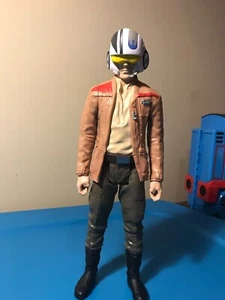 Star Wars The Force Awakens Poe Dameron 11" Tall Action Figure HASBRO Rare - Picture 1 of 6