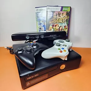 Console Xbox 360 Slim 4GB con KINECT 2 CONTROLLER GIOCHI e CAVI TESTATA OTTIMA - Foto 1 di 14