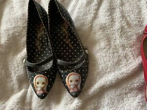 Womens/girls Blythe kitten heel shoes size 4. Irregular Choices. 60s Style