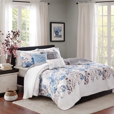 Madison Park Luna 6 Piece Printed Quilt Set with Throw Pillow Floral Bedding Set - Image 1 of 4