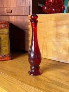Vintage Avon Ruby Red 1970’s Bud Vase with stopper, Unforgettable - Picture 1 of 6