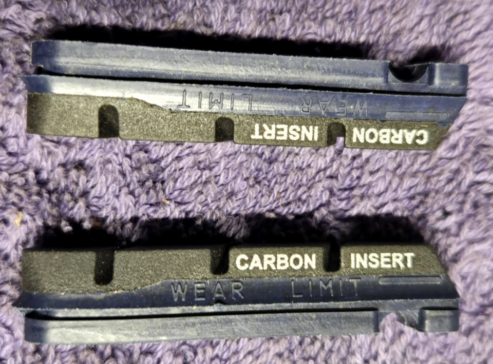 Un par de pastillas de freno de carbono Jagwire Road Pro S JS453RCB Foto 1 de 4