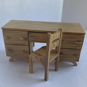 Mid Century Modern Desk & Chair 1:12 Scale Dollhouse Miniature Blonde Oak Finish - Picture 1 of 11