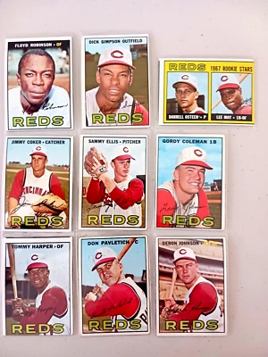 Lot of 9 1967 Topps Cincinnati Reds vintage baseball DERON JOHNSON, LEE MAY RC - Image 1 of 4