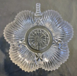 Vintage Federal Glass Crystal Cut Clover Shaped Candy/Bon Bon/Nut Dish Exc Cond! - Picture 1 of 3
