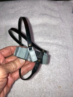 Cinturón de pesas Hasbro GI Joe Action Sailor Navy Deep Sea Diver 1965 de colección Foto 1 de 4