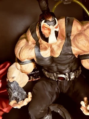 Retrato de daño de batalla personalizado para estatua de Sideshow 1/4 Bane (estatua no incluida) Foto 1 de 3