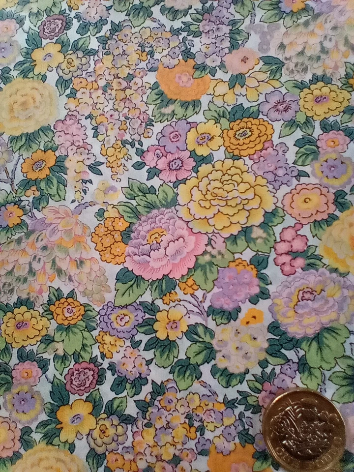 ELYSIAN DAY B floral  Liberty of London Tana Lawn cotton approx 67 x 18 cm - Image 1 of 2