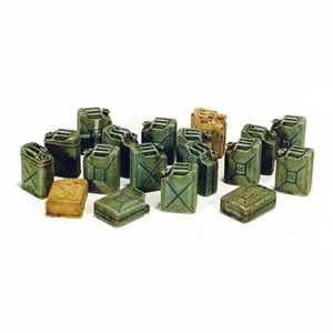 Modelo Victoria 1/35 italiano Jerrycans Segunda Guerra Mundial (18 piezas también incluye EE. UU. y alemán) 4030 - Imagen 1 de 1