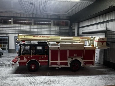 Código 3 1/64 Chicago Fire Squad 1A Foto 1 de 4
