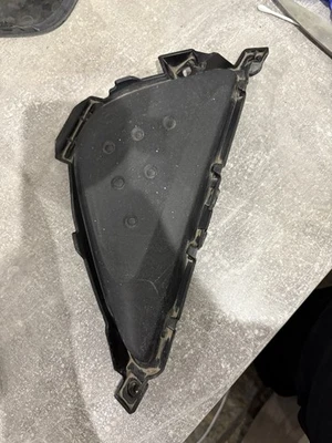 2016-2018 Toyota Prius Front Left Bumper Fog Light Hole Cover 52113-47060 OEM - Image 1 of 4