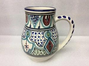 Le Souk Keramik Malika Henkel Krug handbemalt bunt 20 Oz Tunesien 6 Zoll - Bild 1 von 7