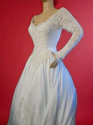 Ginza Collection Wedding Victorian Style Dress White With Train Size 10 NWT #W7 - Image 1 of 4