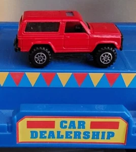 Welly Red Chevrolet Blazer - Picture 1 of 3