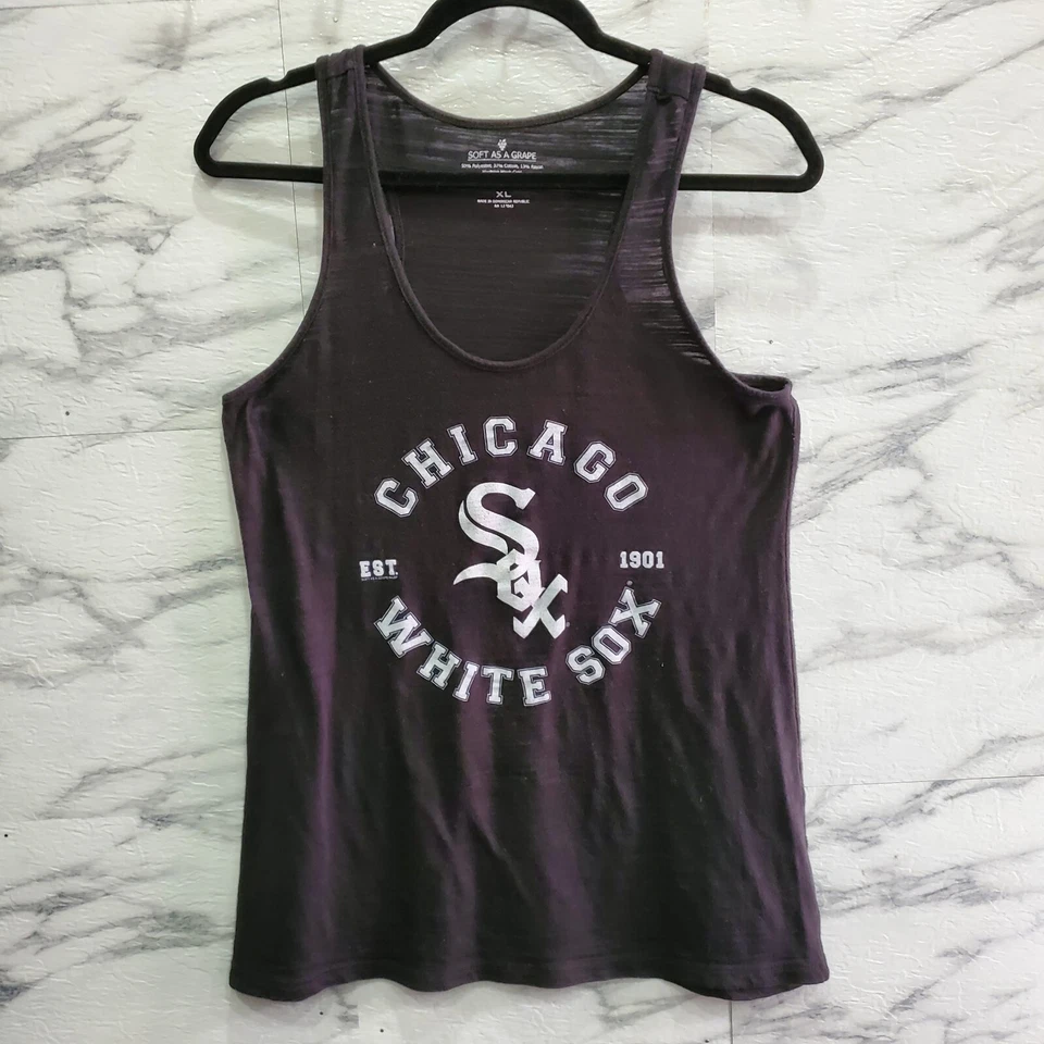Топ безрукавка женский Chicago White Sox Soft As A Grape размер XL черно-белый с логотипом - Изображение 1 из 4