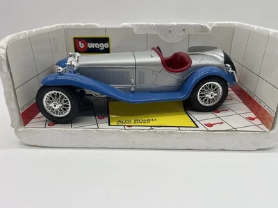 Modelo fundido a presión Burago escala 1/18 Alfa Romeo 2300 Spider hecho en Italia Foto 1 de 4