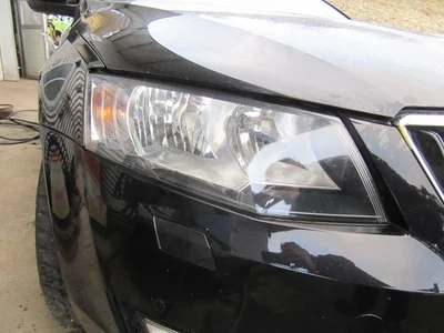 Orig. Scheinwerfer rechts - Halogen Skoda Octavia Combi 2.0 TDI (green tec) 5E - Bild 1 von 3