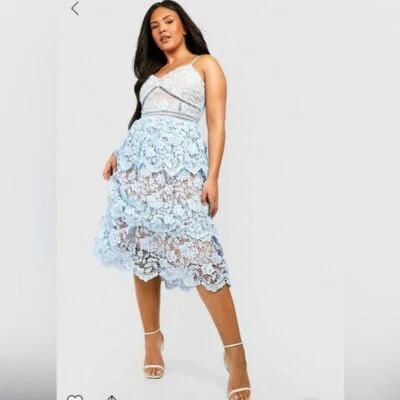 Nuevo con etiquetas Vestido Boohoo Impresionante Azul Encaje Peplum MIDI Talla 12 Foto 1 de 2
