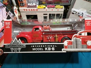 DIECAST PROMOTIONS 1947 International KB-5 Firetruck 1/16 BEAUTIFUL FIRETRUCK - Picture 1 of 12