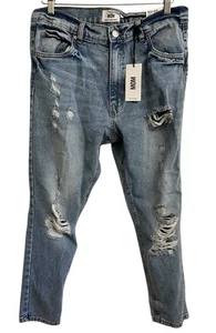 NWT Refuge High Rise Mom Jeans Juniors Size 9 Light Wash Distressed - Picture 1 of 8