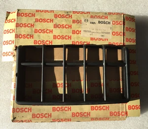 2 x Original Bosch Schutzgitter für Scheinwerfer 1305540933 NEU - Bild 1 von 1