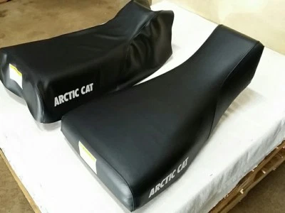 FUNDA ASIENTO MODELO ARCTIC CAT 250 300 400 454 500 2X4 4X4 1996-2005 NEGRA (P10) Foto 1 de 4