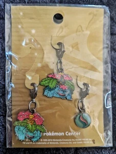 Pokemon Center - Metall Charm Set: Venusaur, Mega Venusaur & Mega Stone - Bild 1 von 2