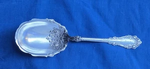 1847 ROGERS BROS. BERKSHIRE CASSEROLE SPOON or BERRY SPOON INTERNATIONAL SILVER - Picture 1 of 7